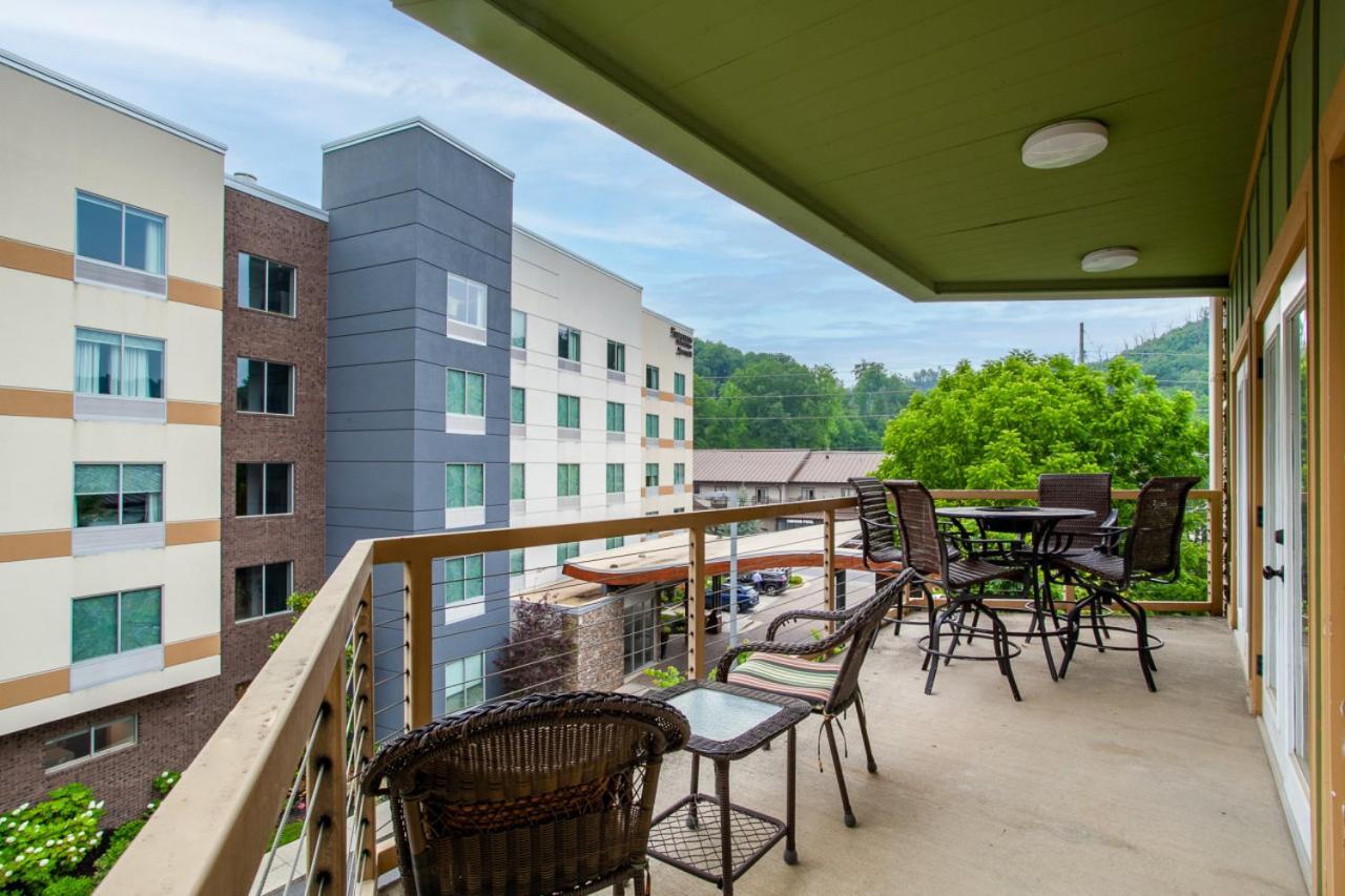 Convenient Gatlinburg Condo Exterior photo
