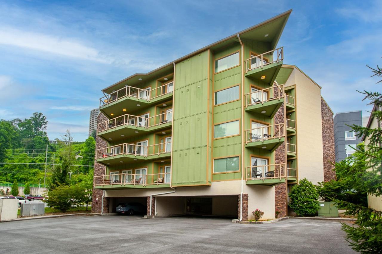 Convenient Gatlinburg Condo Exterior photo