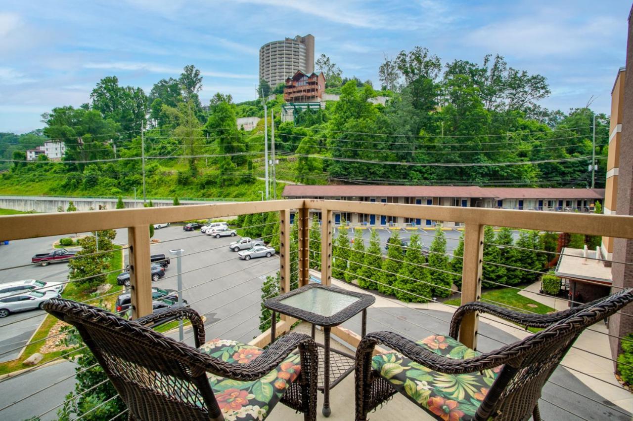 Convenient Gatlinburg Condo Exterior photo